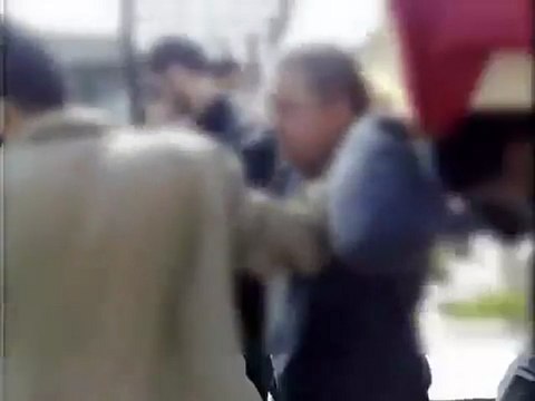 فري برس الميدان جانب من تشييع الشهيد داخل التربة 28 2 2012 ج1