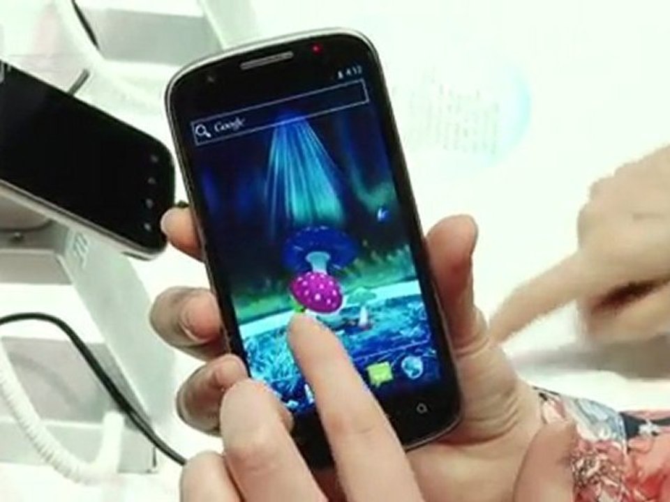 ZTE PF112 Quad-core Smartphone Hands-on