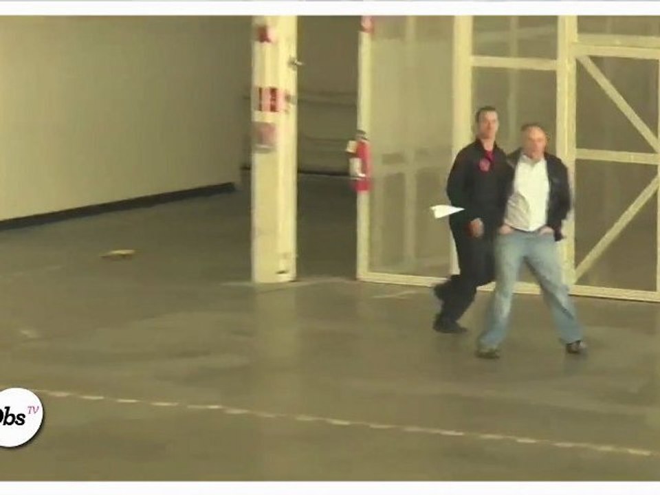 Nouveau record du monde d'un lancer d'avion en papier