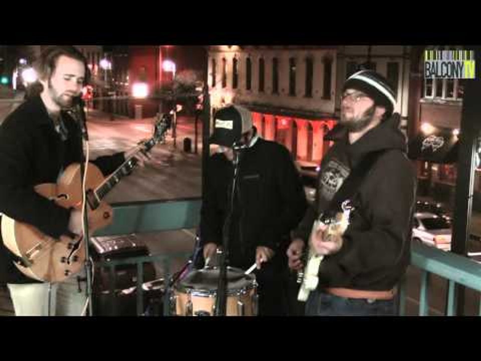 JACK WILSON - FELL INSIDE (BalconyTV)
