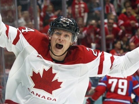 Junior Hockey Leagues Consider Fighting Ban