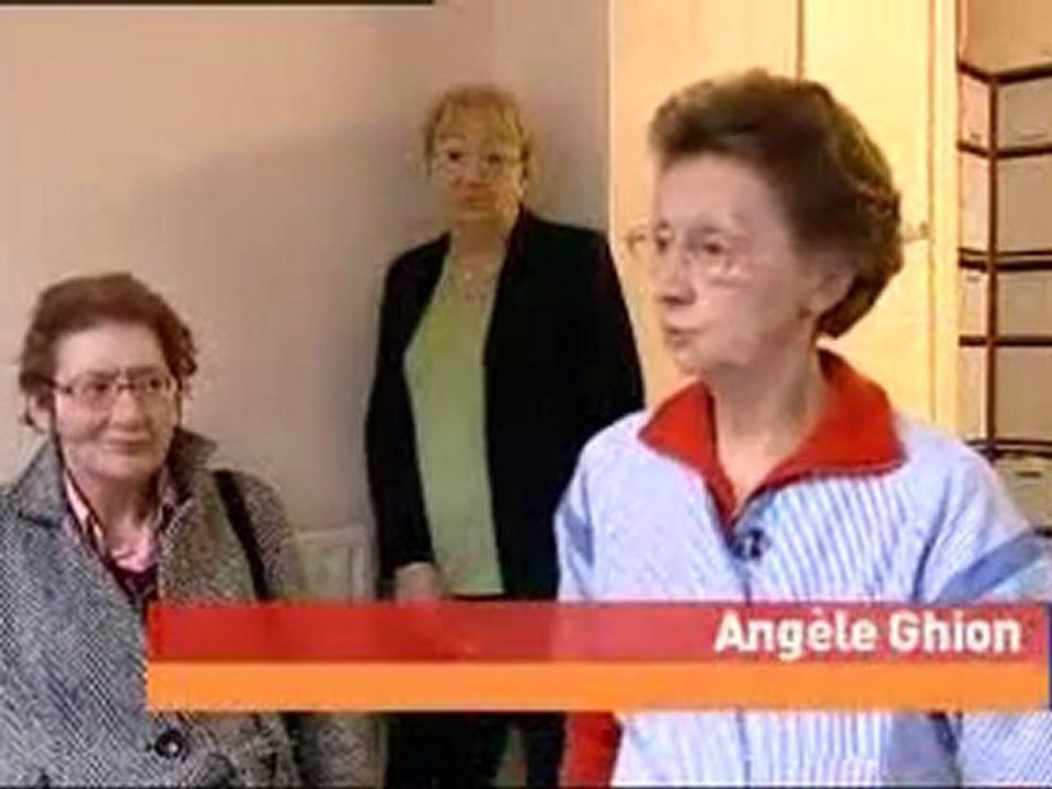 Les pigeons   un véritable fléau - 04 05 09 - Video RTL info