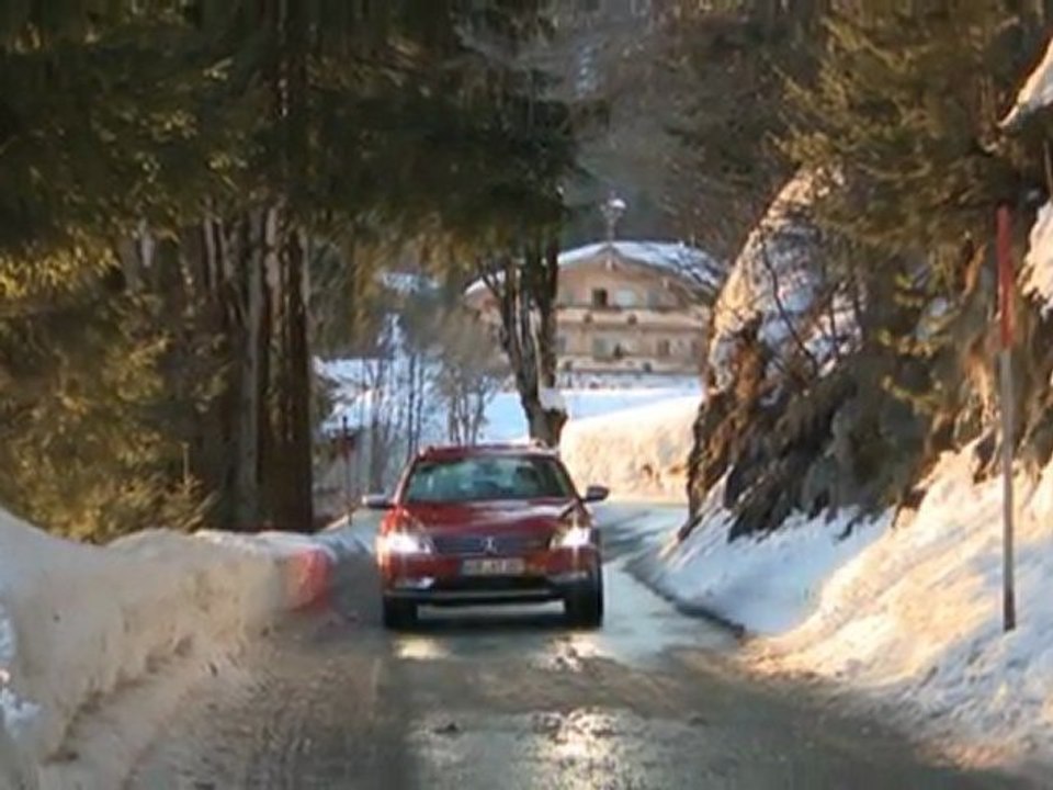 VW Passat Alltrack - HD - English