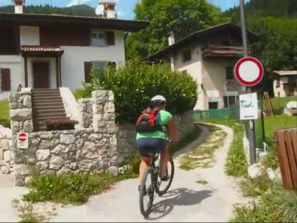 Ngày đó - Minh Chau (Italy)