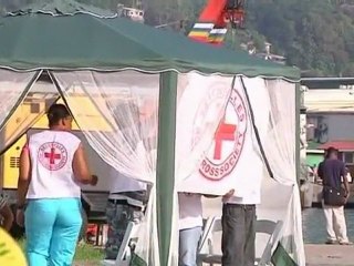 Crippled cruise liner makes its way to Seychelles