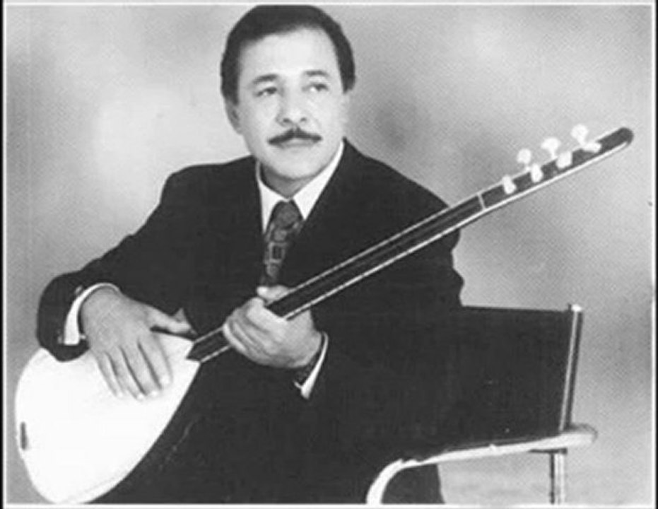 Neşet Ertaş - Seher Vakti Çaldım Yarin Kapısını