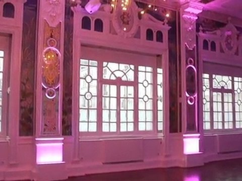 01 Le Salon des Miroirs - La salle vide en journée