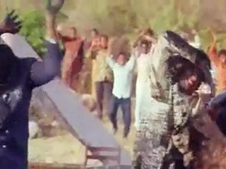 ENGA OOR SINGAM - Villain Entry