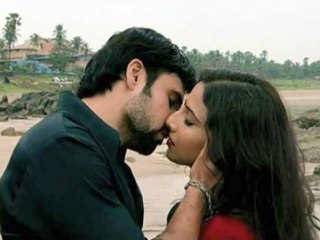 Emraan Hashmi To Kiss Bipasha Basu? - Bollywood Hot