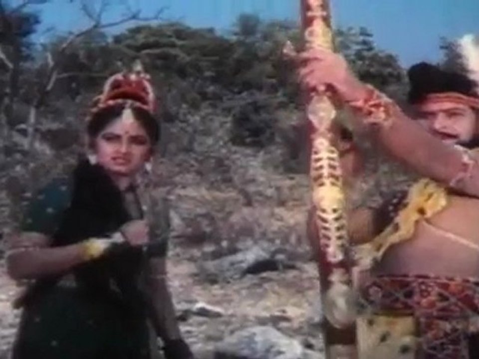 Villalan Ekalaivan - Krishna Fights With Sarath Babu