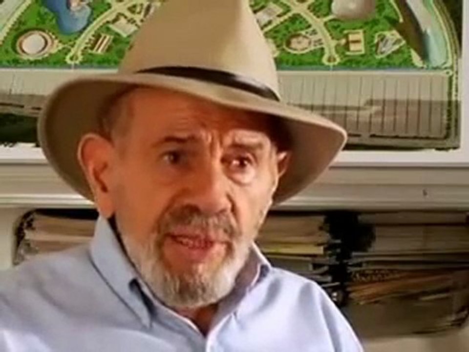 Jacque Fresco - The problem of superstitious ignorance
