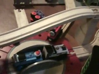 Thomas the Train and Lightning McQueen . Chapter 16, ICY WHEELS Part 3