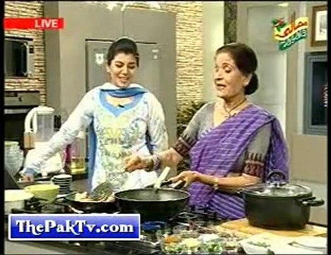 Handi Zubaida Tariq 1st March 2012[green masala drum sticks -Prt 2