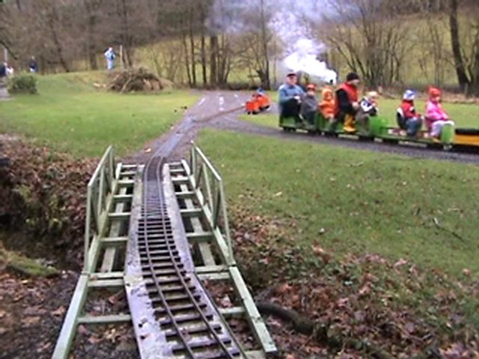 Öl-Heinrich dampft hier ´rum!