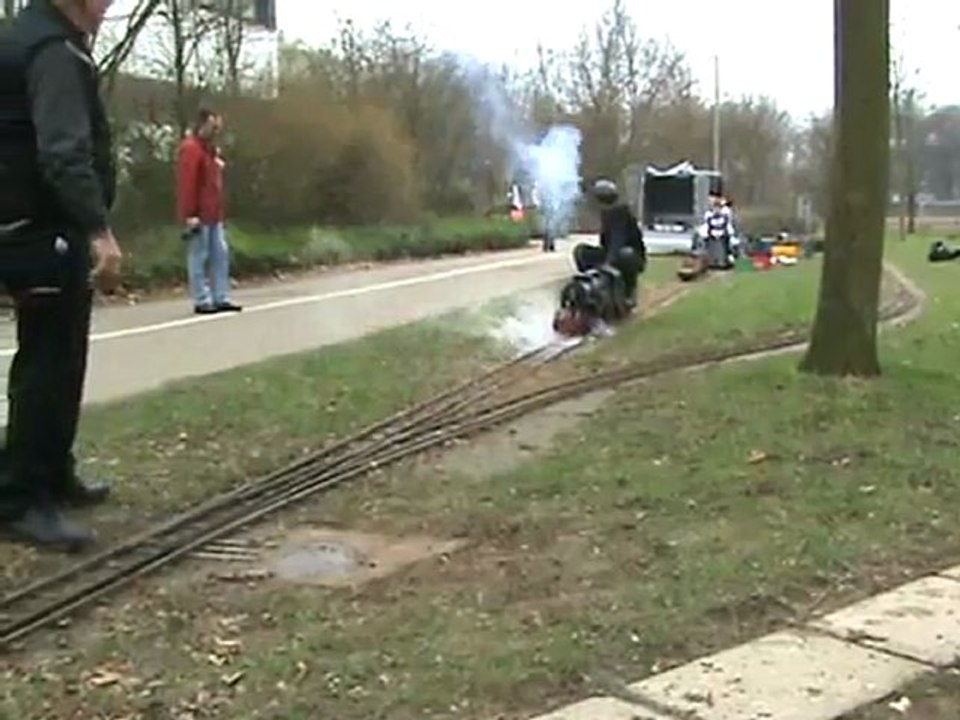 BR 96 in fünf Zoll fährt ein kleines Stück rückwärts