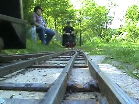 Köf und T3. Gefilmt aus der Froschperspektive Bhf Stadtpark