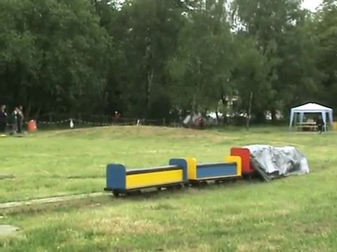 Zwei Runden mit der Baureihe U auf der fünf Zoll Spur