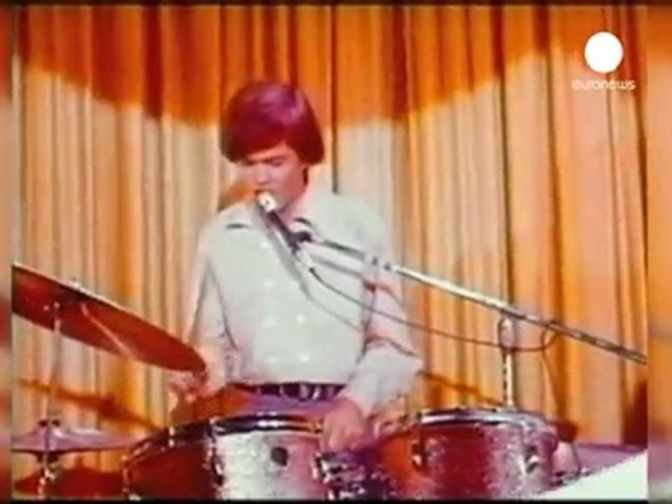 Tributes for Monkees' Davy Jones roll in