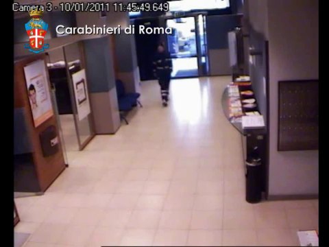 Roma - Arrestato rapinatore seriale di banche (01.03.12)