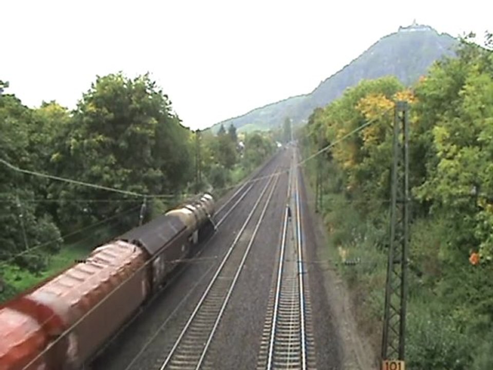BR 140 mit Güterzug von Bonn kommend nach Süden