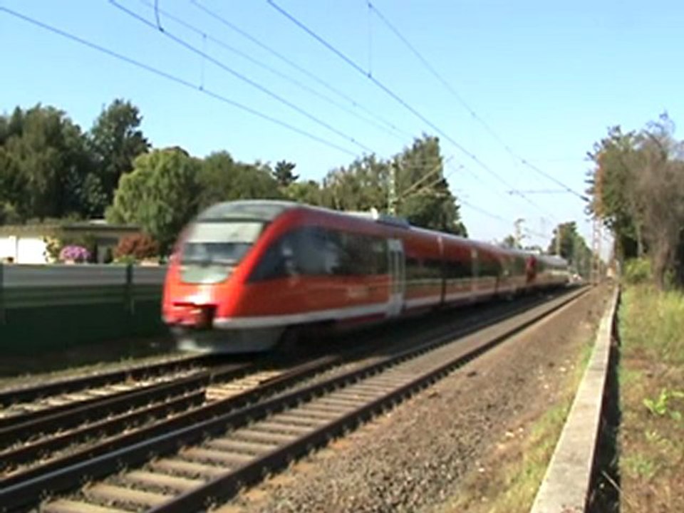 Bombardier Talent auf dem Weg ins Ahrtal zwischen Rolandswerth und Bonn-Bad Godesberg