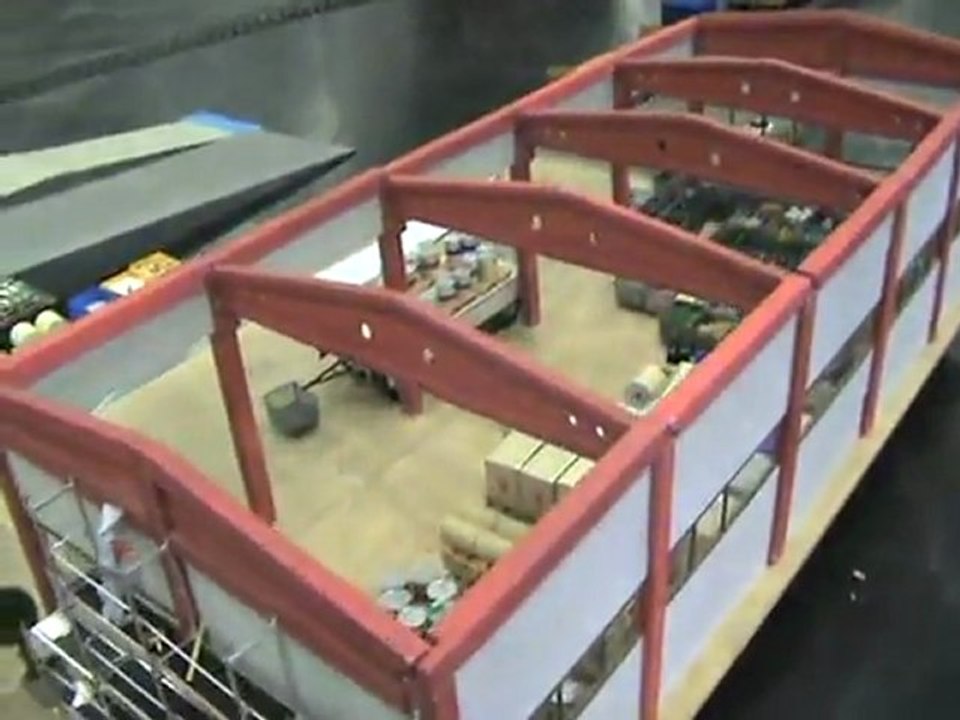 Echtdampftreffen Köln 2008 Containerterminal mit Kran und ein Simplex Dampflokführer pumpt Wasser