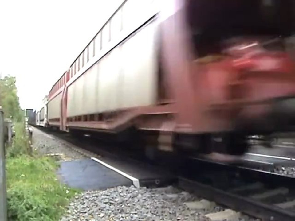 SNCF Lok zieht Güterzug  nach Süden bei Rheinbreitbach.MPG