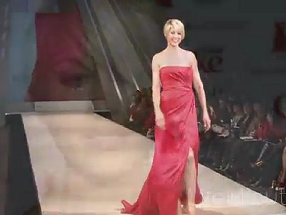 Jenna Elfman Talks Living Healthy