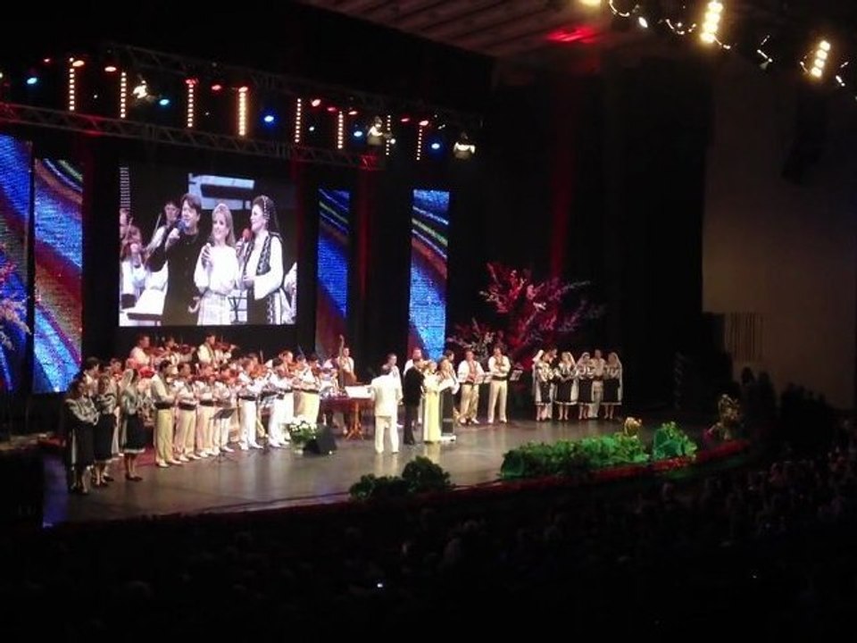 Irina Loghin si Fuego - Suntem romani mereu (Sala Palatului - 01 martie 2012)