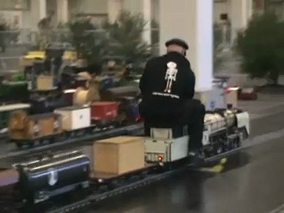 Echtdampfhallentreffen EDHT Köln 2008 BR01 gibt Gummi auf der fünf Zoll Hauptstrecke