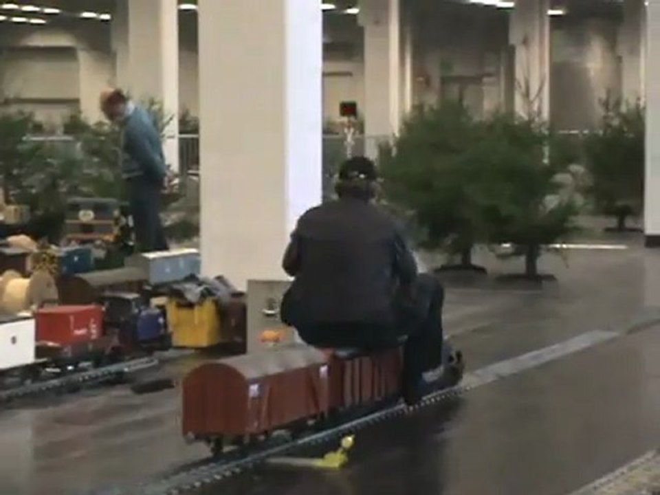 Echtdampfhallentreffen Köln 2008 Die Simplex durchbricht die Schallmauer Part 02