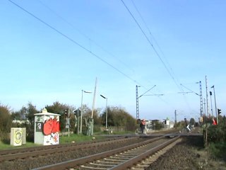 BR151 in Doppeltraktion vor Erzwagenzug  nach Bonn bei Roisdorf