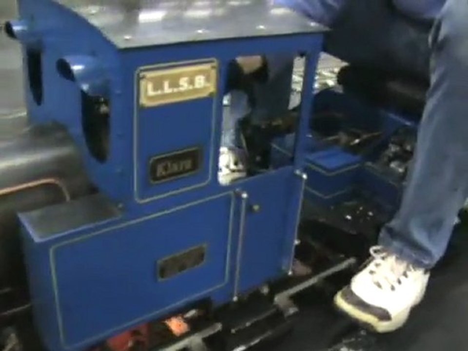 Echtdampfhallentreffen Köln 2008 Gmeinder Führerstandsmitfahrt Runde 02 Teil 02