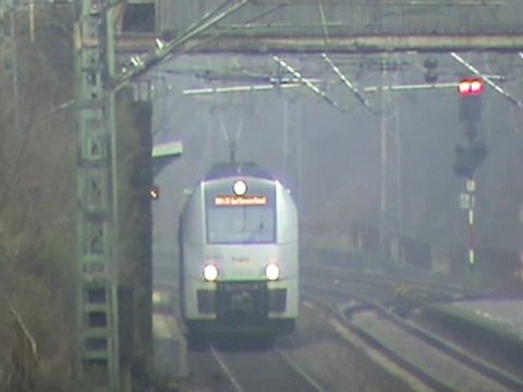 Der neue Desiro TransRegio TR470 Richtung Köln-Deutz-Messe im Bhf Brohl 02