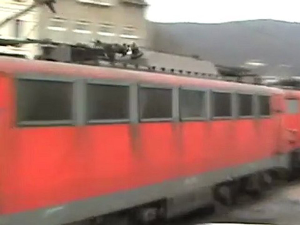 Zwei BR140 ohne Anhänger nach Koblenz beim Bhf Brohl