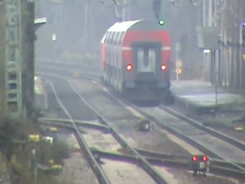 BR146 beim Bf Brohl mit Dostos nach Koblenz