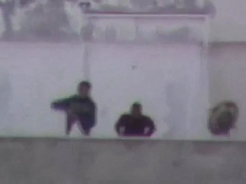 فري برس حماة المحتلة حي الحميدية متاريس فوق المجمع الطبي 1 3 2012 ج1