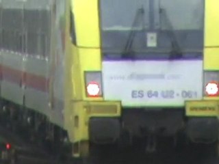 Taurus mit IC nach Koblenz beim Bf Brohl mit einem Dispolok Taurus im Schlepp