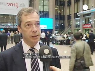 EU focus on growth as Van Rompuy is re-elected