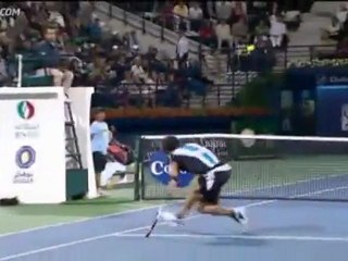Màn giao trả ngoạn mục trong trận Federer - Lopez