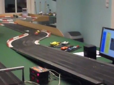 (Re)Découvrez les voitures miniatures sur circuit électrique