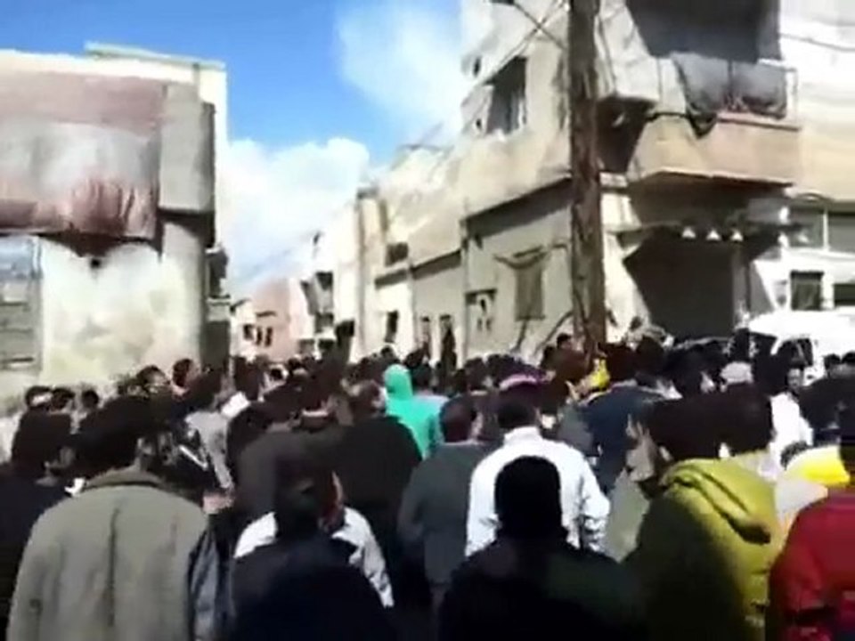 فري برس حماة المحتلة  مظاهرة جامع الفلاح جمعة تسليح الجيش الحر 2 3 2012