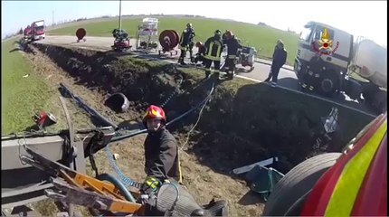 Crevalcore (BO) - Ribaltamento cisterna 2 (27.02.12)