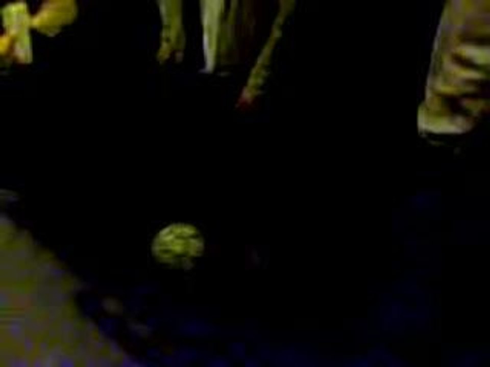 match de foot dans le bus ( normal koi)