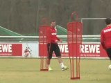 Wenger lacht über Gerüchte um Podolski
