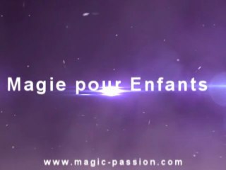 Teaser Claude Magic Show magicien close-up Paris