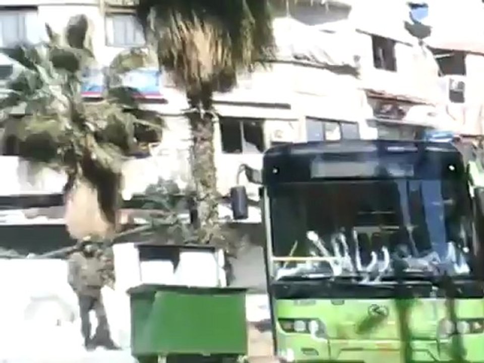 فري برس غوطة دمشق  سقبا  شبيح مسلح في جمعة تسليح الجيش الحر 2 3 2012 ج4