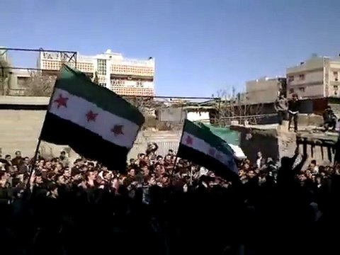 فري برس عربين المنكوبة جمعة تسليح الجيش الحر مظاهرة حاشدة في المدينة رغم الحصار الأمني الخانق 2 3 2012 ج4