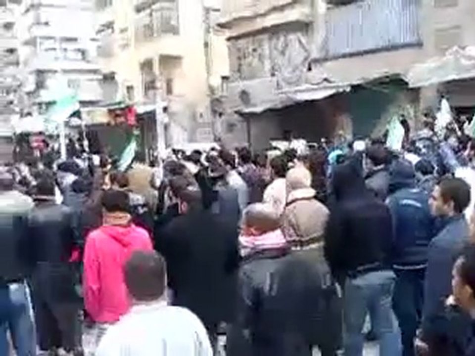 فري برس حلب حي السكري مظاهرات جمعة تسليح الجيش الحر 2 3 2012 ج2
