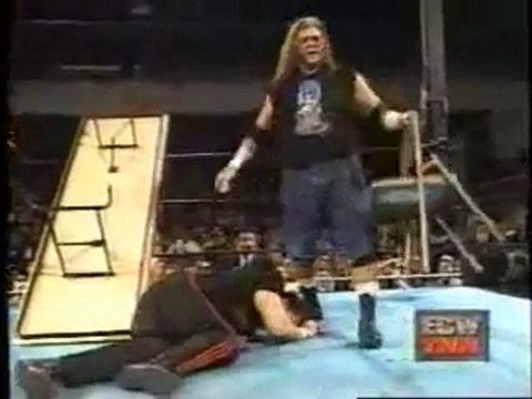 WWE-Universal.Fr - Raven & Mike Awesome vs Tommy Dreamer & Masato Tanaka (ECW Tag Team Champion )